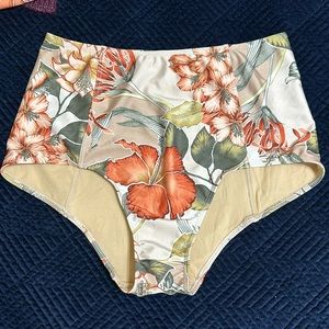 Kortni Jeane vintage Hawaiian high rise